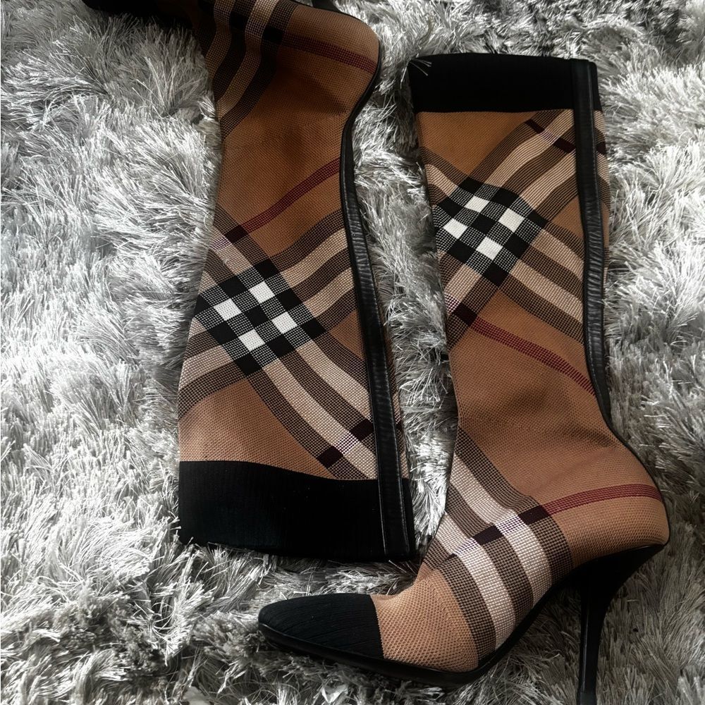Burberry nova check calf High Boots logo heels leg warmer Sock striped shoes - Picture 8 of 8